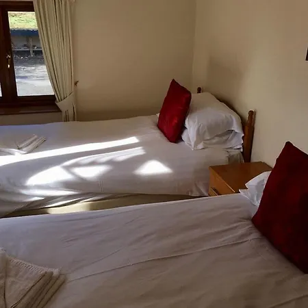 Pound Farm Lodges *