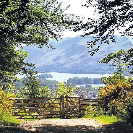 Pound Farm Lodges * Crook